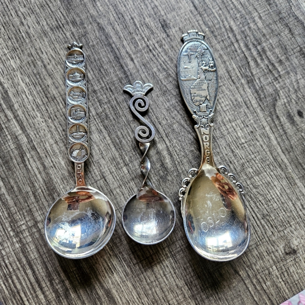 Silver-plated Collectible Spoons Set
